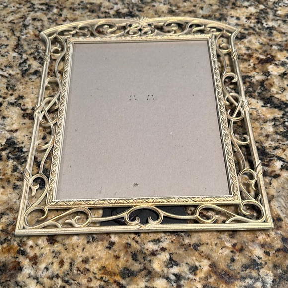 Other - Vintage metal picture frame